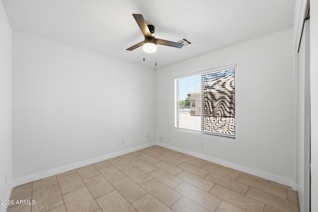 1616 E DESERT Lane, Phoenix, AZ 85042