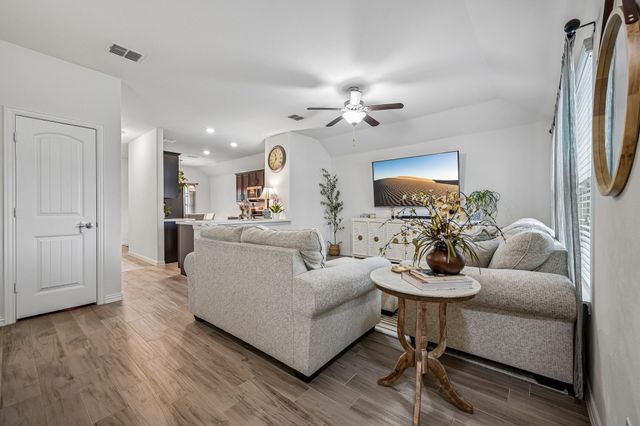 824 Silverbell Street, Princeton, TX 75407