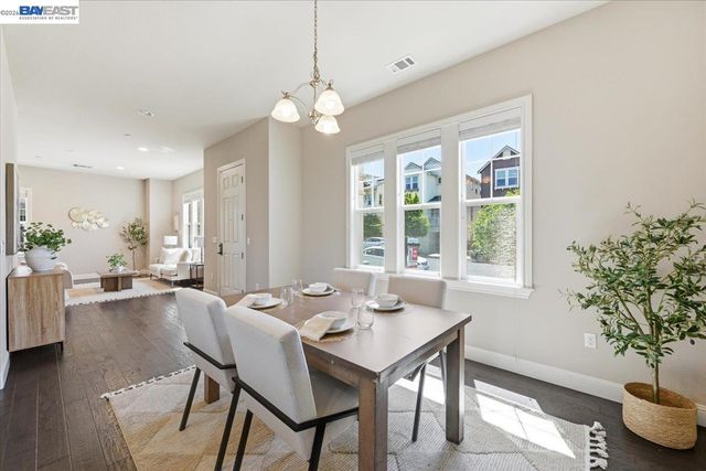 4360 Panorama Dr, Dublin, CA 94568