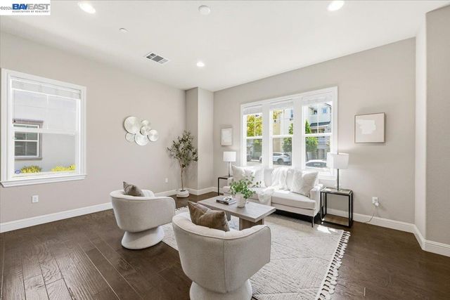 4360 Panorama Dr, Dublin, CA 94568