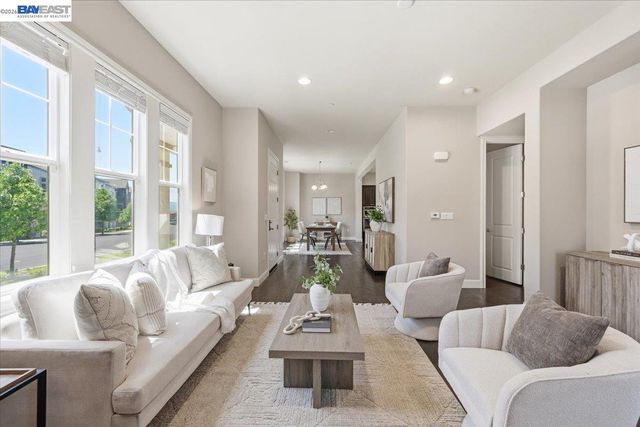 4360 Panorama Dr, Dublin, CA 94568