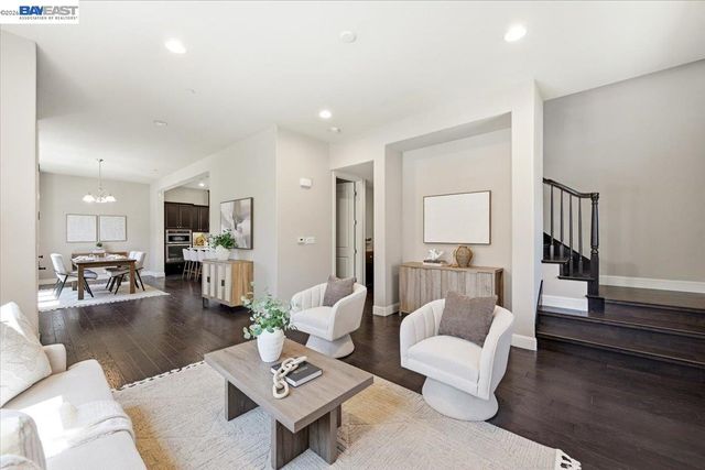 4360 Panorama Dr, Dublin, CA 94568