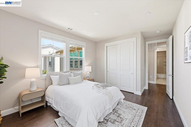 4360 Panorama Dr, Dublin, CA 94568