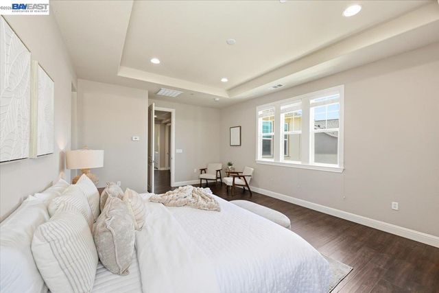 4360 Panorama Dr, Dublin, CA 94568