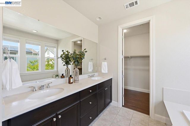 4360 Panorama Dr, Dublin, CA 94568