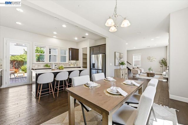 4360 Panorama Dr, Dublin, CA 94568