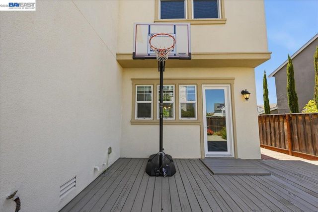 4360 Panorama Dr, Dublin, CA 94568