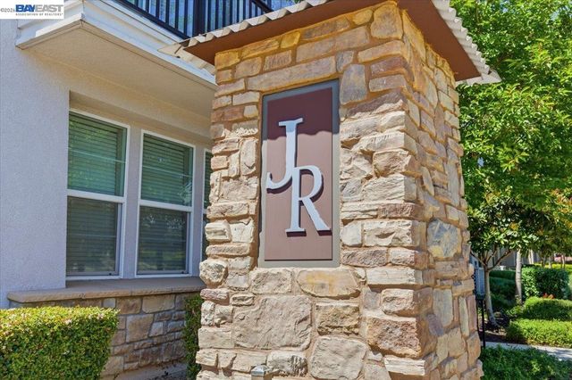 4360 Panorama Dr, Dublin, CA 94568