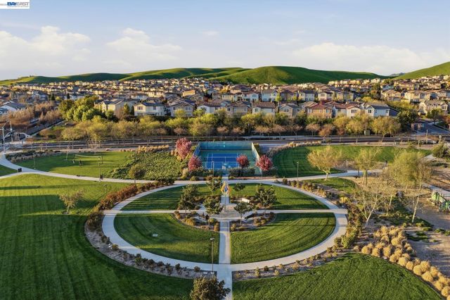 4360 Panorama Dr, Dublin, CA 94568