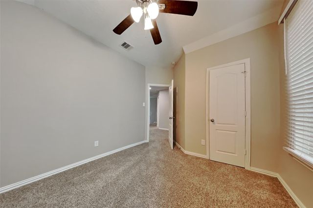 2223 Brown Oak Drive, Conroe, TX 77304