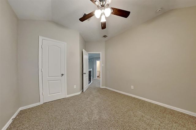 2223 Brown Oak Drive, Conroe, TX 77304