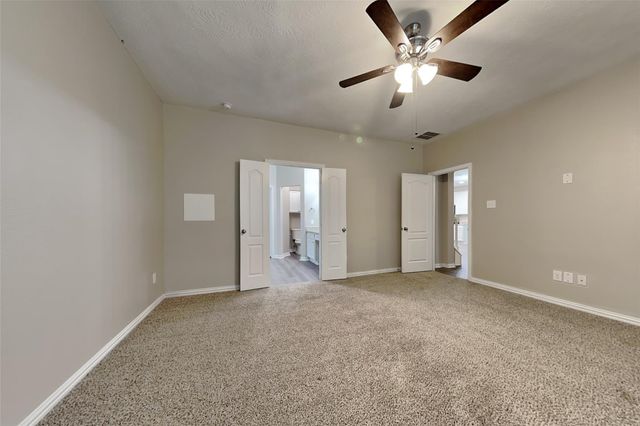 2223 Brown Oak Drive, Conroe, TX 77304