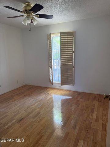 233 FREMONT Lane, El Paso, TX 79912