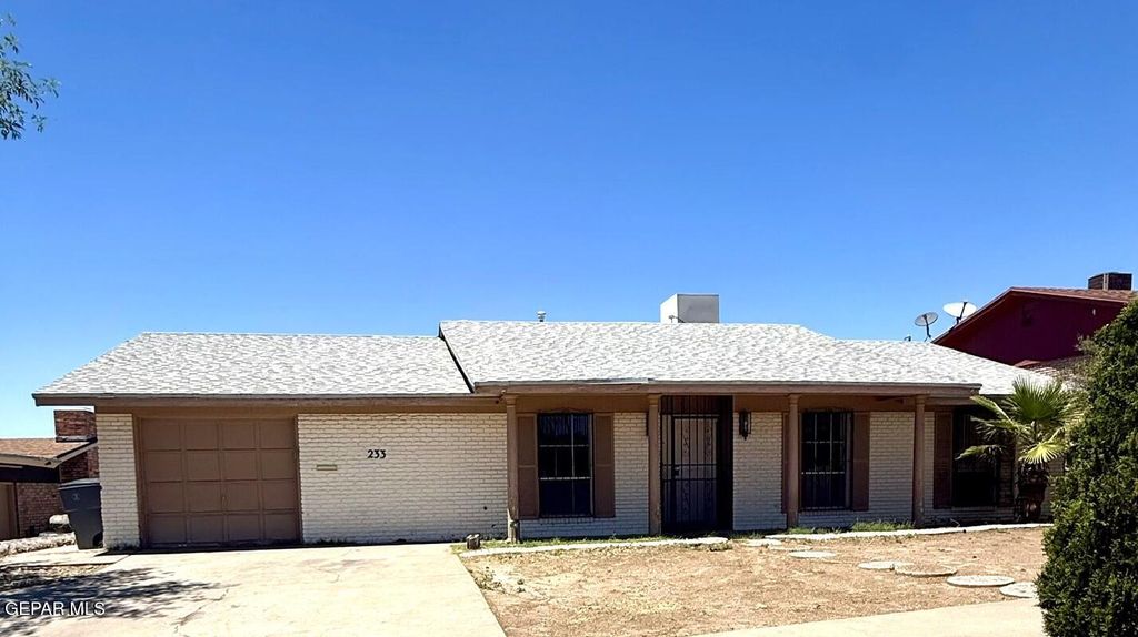 233 FREMONT Lane, El Paso, TX 79912
