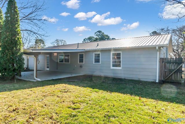 1606 12th Street SE, Decatur, AL 35601