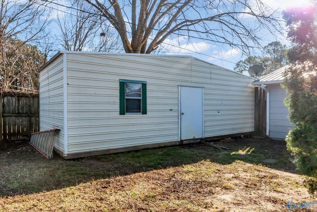 1606 12th Street SE, Decatur, AL 35601