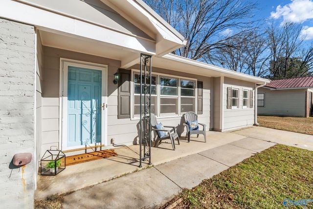 1606 12th Street SE, Decatur, AL 35601