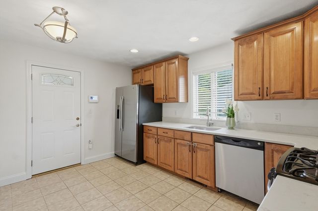 8 Ballard Street, Saugus, MA 01906
