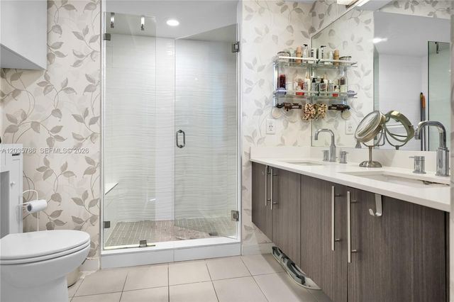 7751 NW 107th Avenue 701, Doral, FL 33178