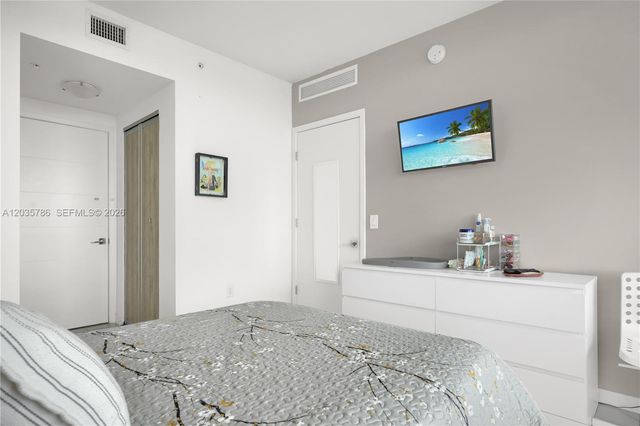 7751 NW 107th Avenue 701, Doral, FL 33178