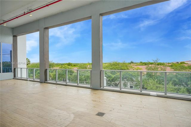 7751 NW 107th Avenue 701, Doral, FL 33178