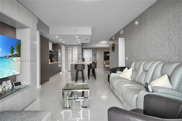 7751 NW 107th Avenue 701, Doral, FL 33178