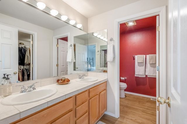 3790 SW Gene Sarazan Drive, Redmond, OR 97756