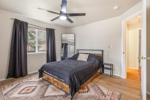 3790 SW Gene Sarazan Drive, Redmond, OR 97756