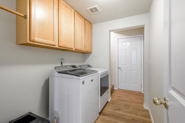 3790 SW Gene Sarazan Drive, Redmond, OR 97756