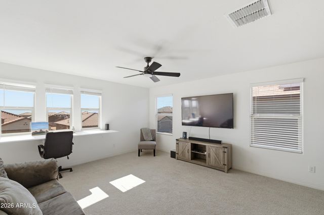 17168 W RUNNING DEER Trail, Surprise, AZ 85387