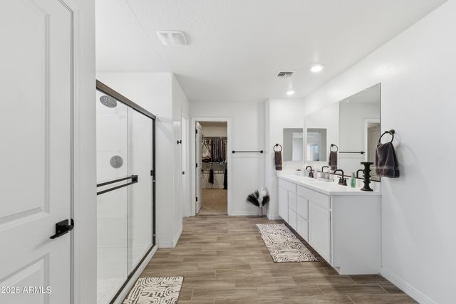 17168 W RUNNING DEER Trail, Surprise, AZ 85387