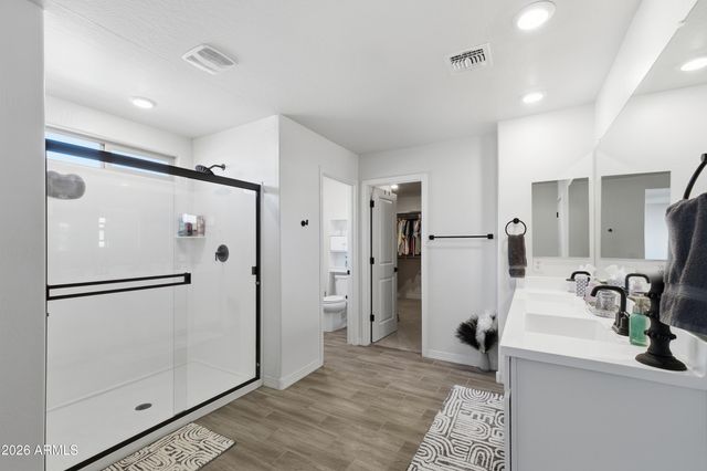 17168 W RUNNING DEER Trail, Surprise, AZ 85387