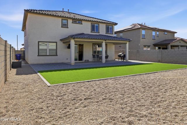 17168 W RUNNING DEER Trail, Surprise, AZ 85387