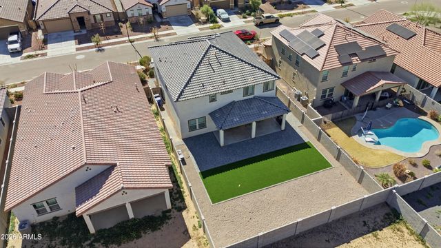 17168 W RUNNING DEER Trail, Surprise, AZ 85387