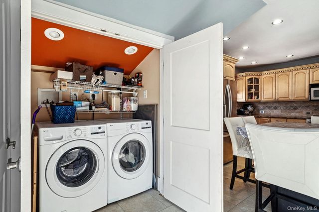 160 Saint Marks Avenue, Freeport, NY 11520