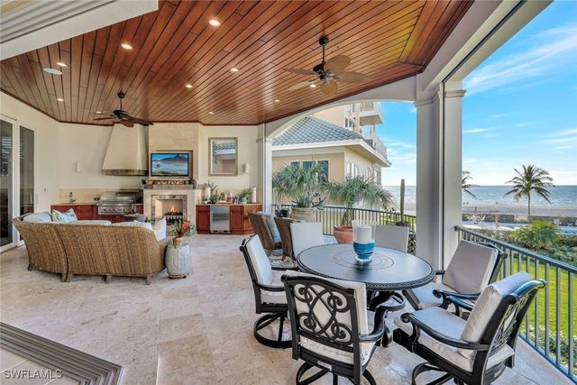 103 Guadeloupe LN, Bonita Springs, FL 34134