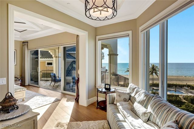 103 Guadeloupe LN, Bonita Springs, FL 34134