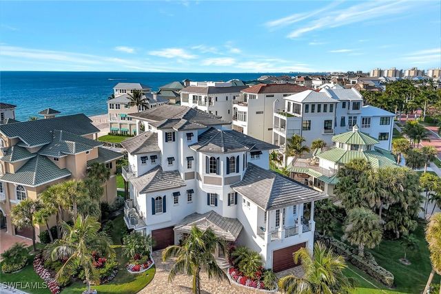 103 Guadeloupe LN, Bonita Springs, FL 34134