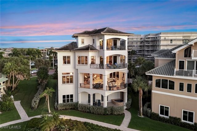 103 Guadeloupe LN, Bonita Springs, FL 34134