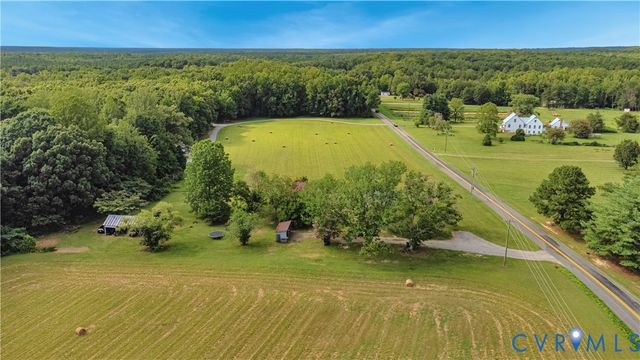 615 W Chapel Dr, Bumpass, VA 23024