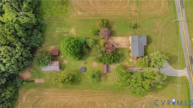 615 W Chapel Dr, Bumpass, VA 23024