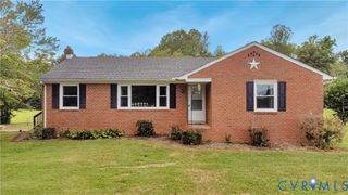 615 W Chapel Dr, Bumpass, VA 23024