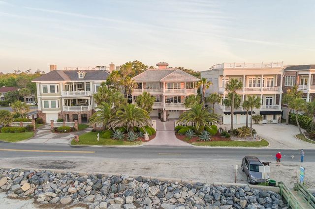 907 Beachview Drive, St Simons Island, GA 31522