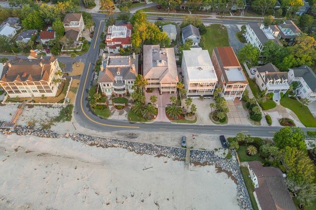 907 Beachview Drive, St Simons Island, GA 31522