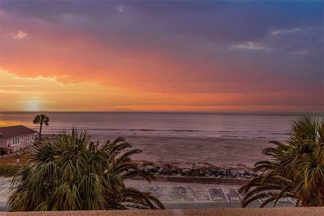 907 Beachview Drive, St Simons Island, GA 31522