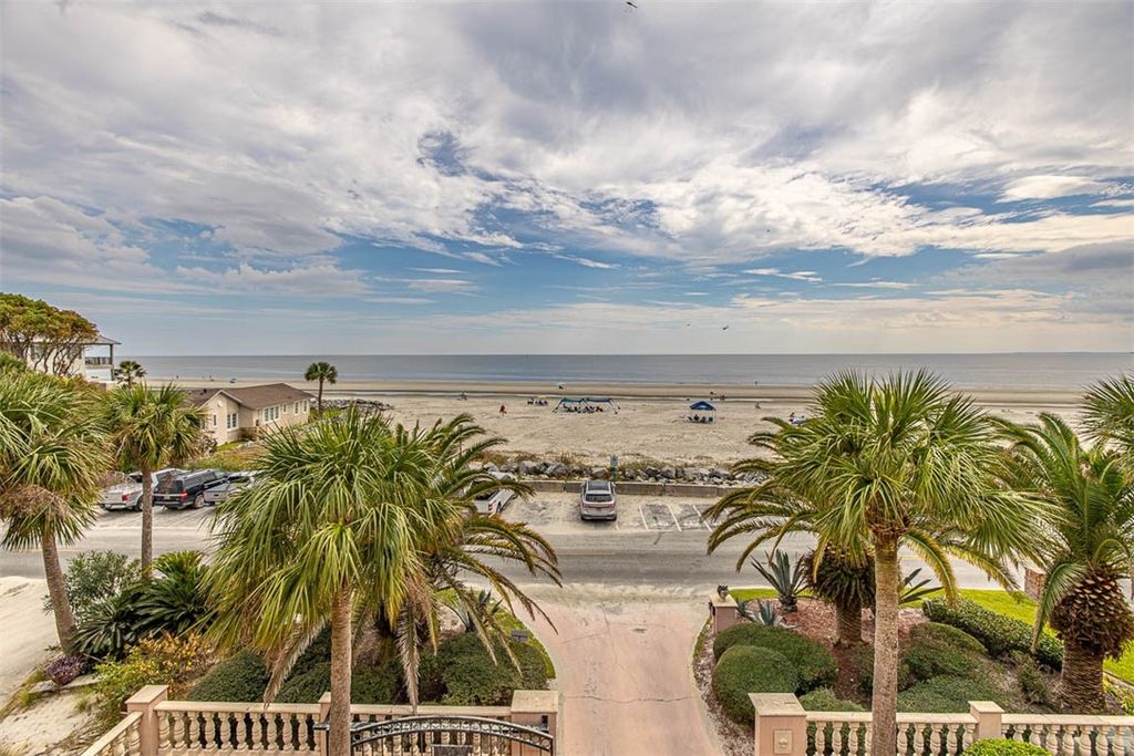 907 Beachview Drive, St Simons Island, GA 31522