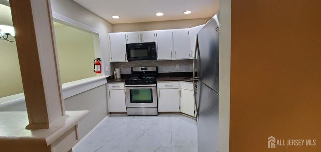 261 kempsey Drive, North Brunswick, NJ 08902