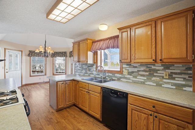 2001 KATY LN, Columbia, MO 65203