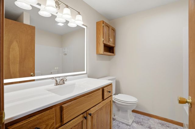 2001 KATY LN, Columbia, MO 65203