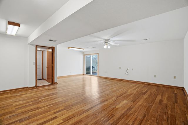 2001 KATY LN, Columbia, MO 65203